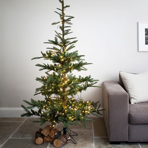 Weihnachtsbaum schmücken: Tipps & Ideen - [LIVING AT HOME]