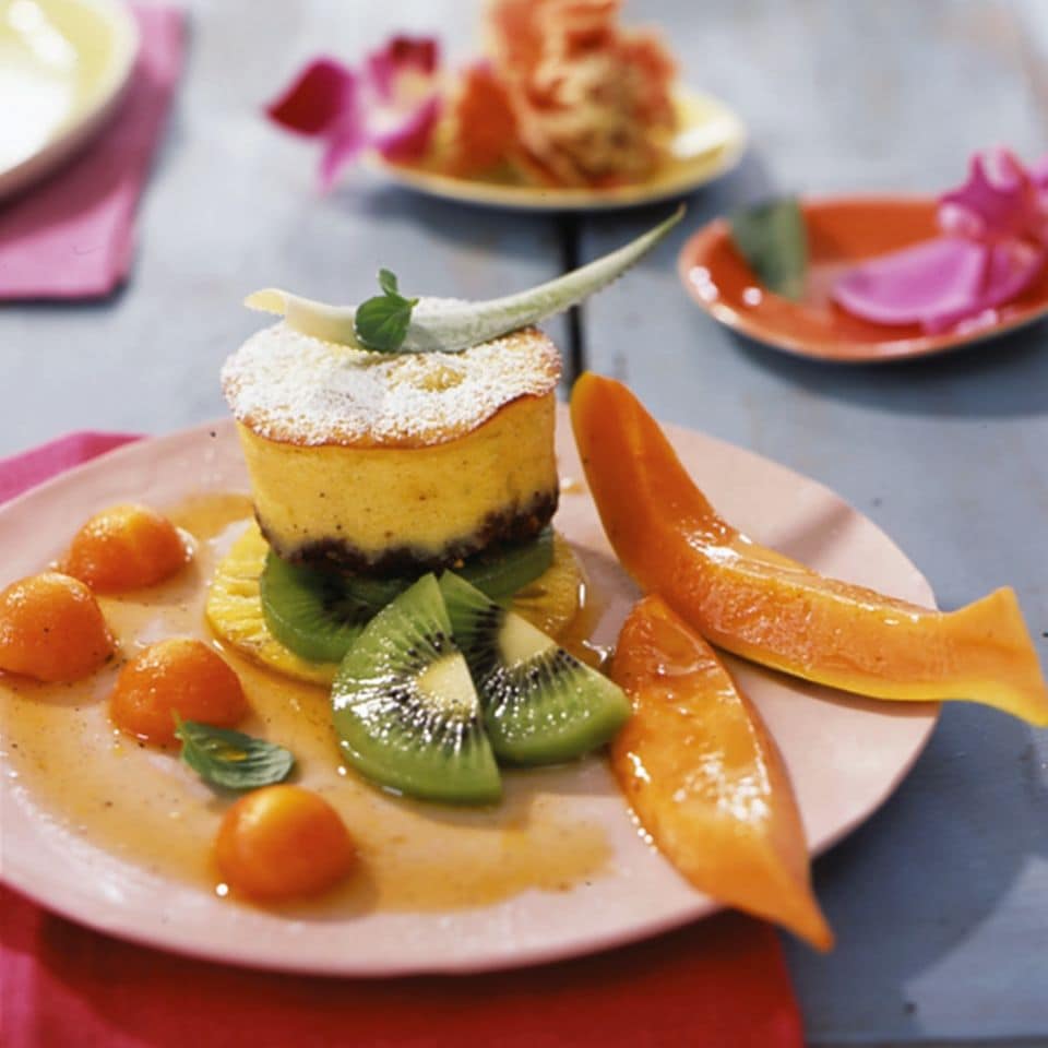 Cheesecake mit Früchten und Zitronengras-Sirup: Rezept
