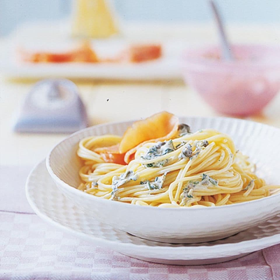 Spaghettini mit geräuchertem Lachs: Rezept