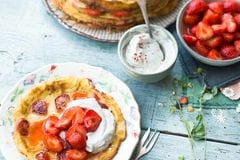 Erdbeer-Ziegenfrischkäse-Pfannkuchen: Rezept