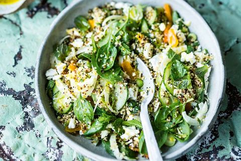Grüner Quinoa-Salat mit Feta