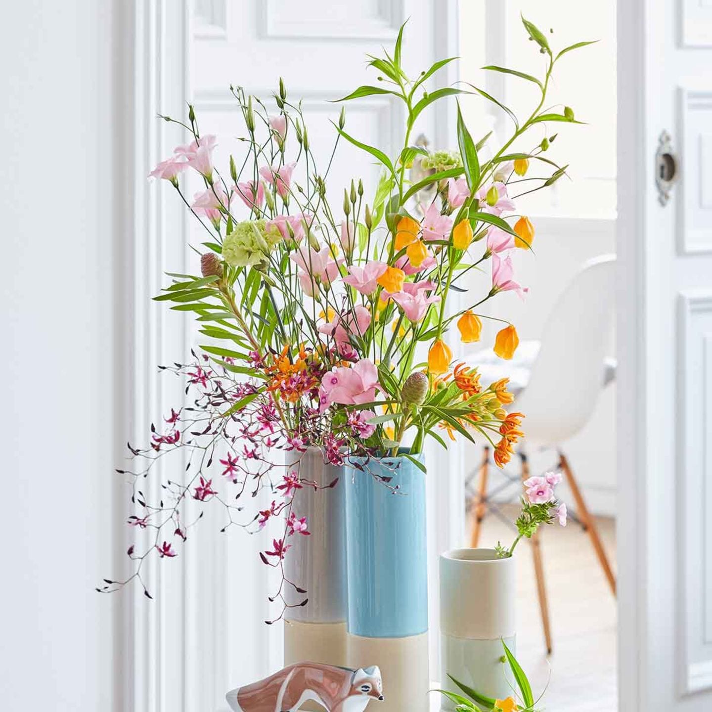 Blumenstrauß mit Orchidee von LIVING AT HOME