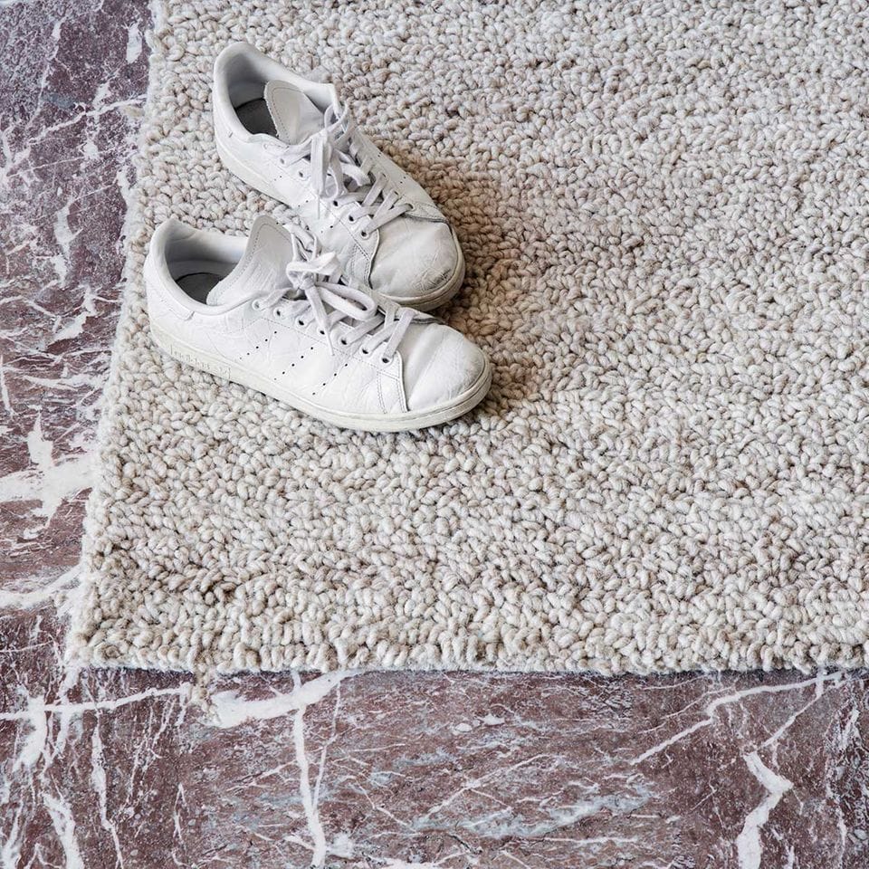 Teppich reinigen: imprägnieren gegen Schmutz