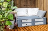 Paletten-Möbel im neuen Look