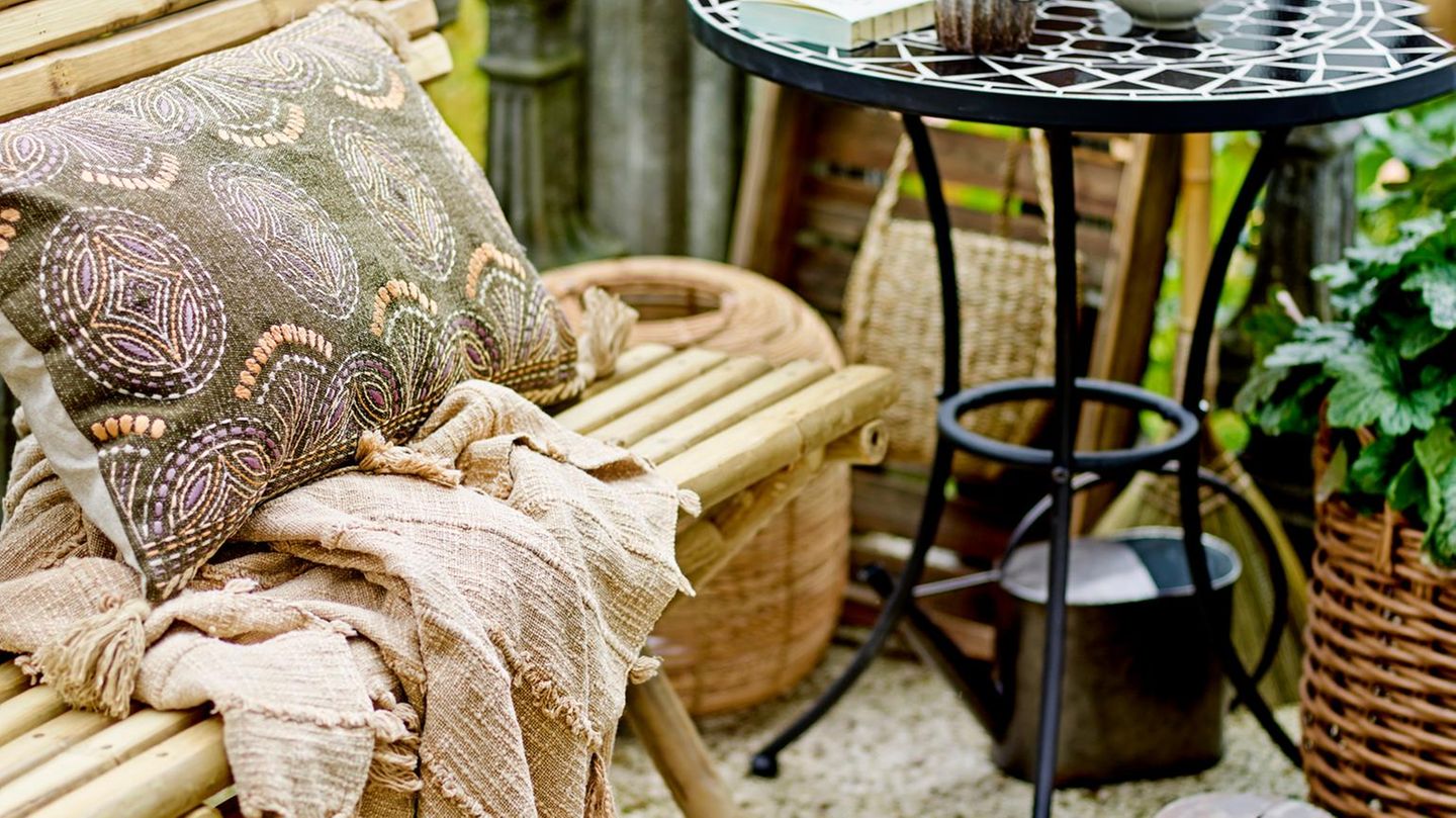 ELAYARD 2er Set Rattan Blumenkörbe - Wandhängende Pflanzgefäße - Naturfarben Für Balkon & Wohnung